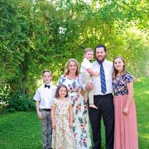 Meet your Posher, Candi